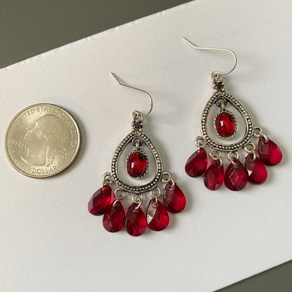 Red Acrylic Faceted Beaded Chandelier Style Silver Tone Dangle Earrings - Picture 2 of 4